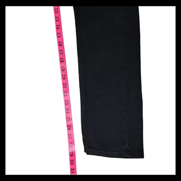 (M) Levi's Black Jeans (Men) - Picture 10 of 12